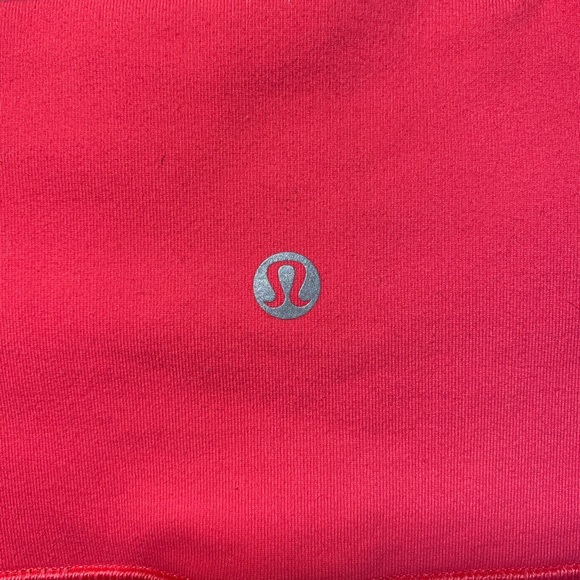 Lululemon Roll Down Shorts - Picture 9 of 9